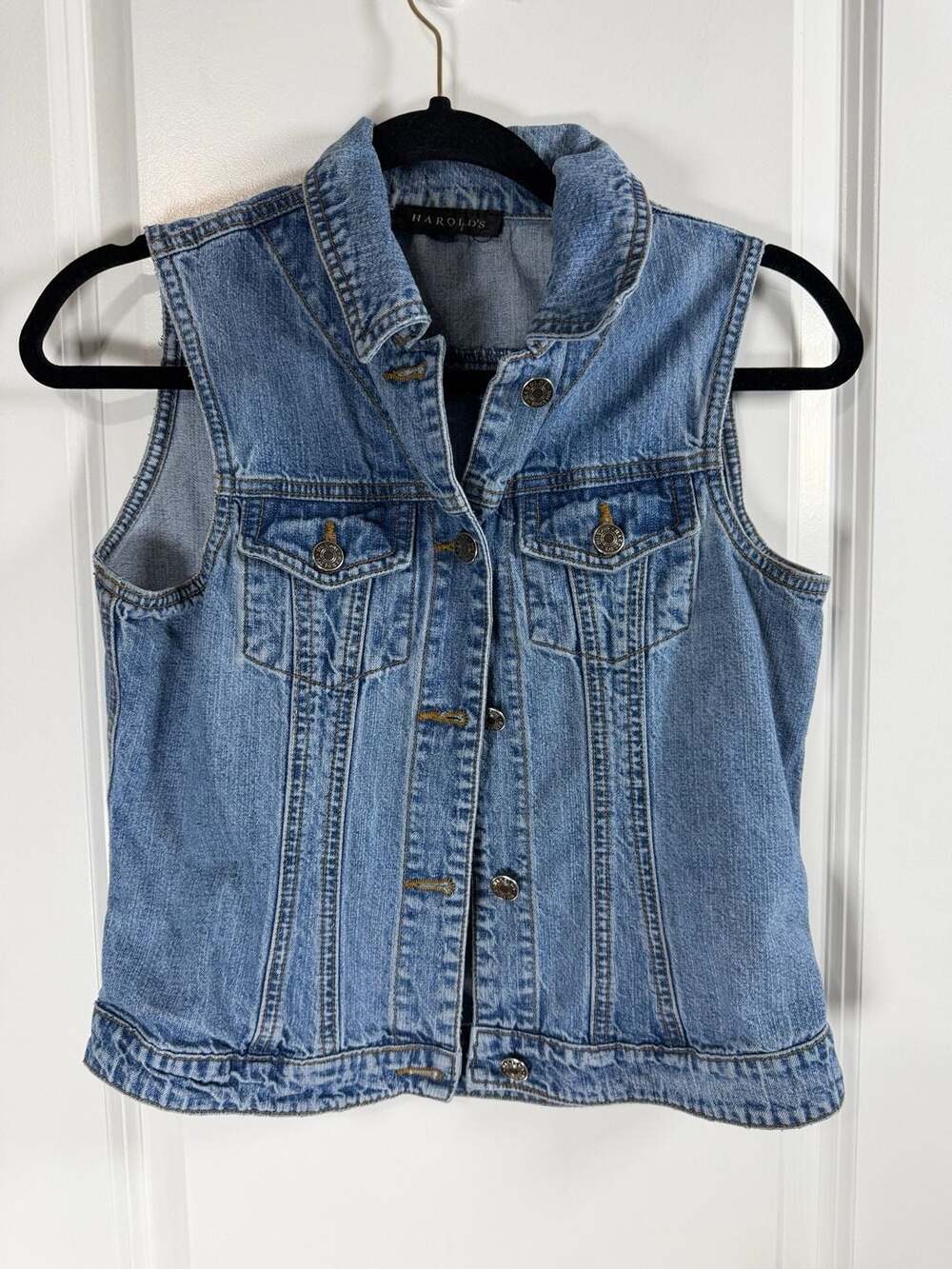 Harold's Women's Classic Medium Wash Button Down Denim Vest